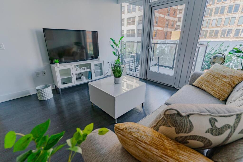 Ferienwohnung Downtown Paradise Escape With 2 Pools / Hot Tubs Los Angeles Exterior foto