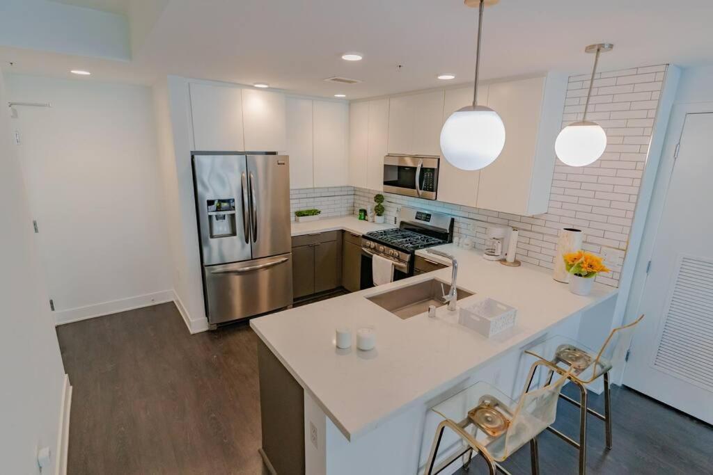 Ferienwohnung Downtown Paradise Escape With 2 Pools / Hot Tubs Los Angeles Exterior foto